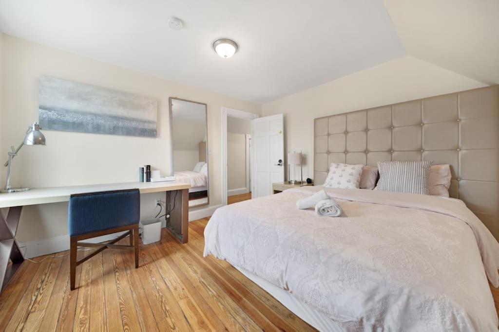 5Br 2Bh Bright & Spacious Apt In Brighton Boston Exteriör bild