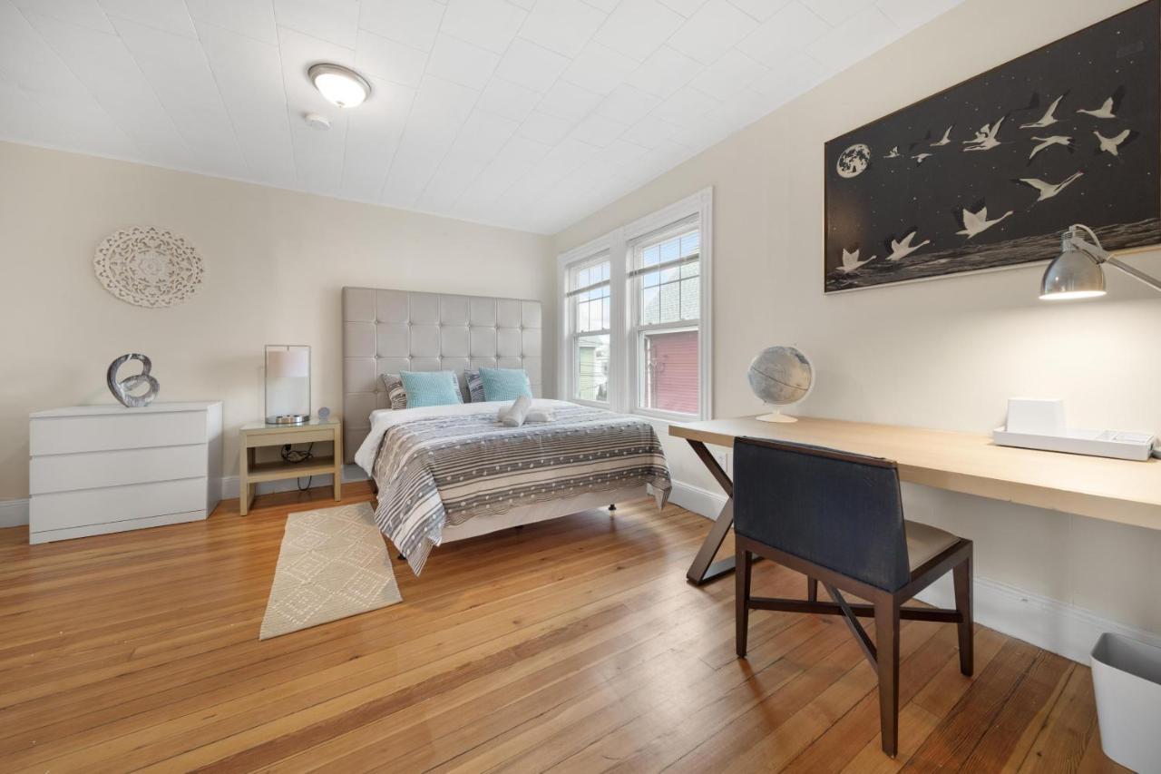 5Br 2Bh Bright & Spacious Apt In Brighton Boston Exteriör bild